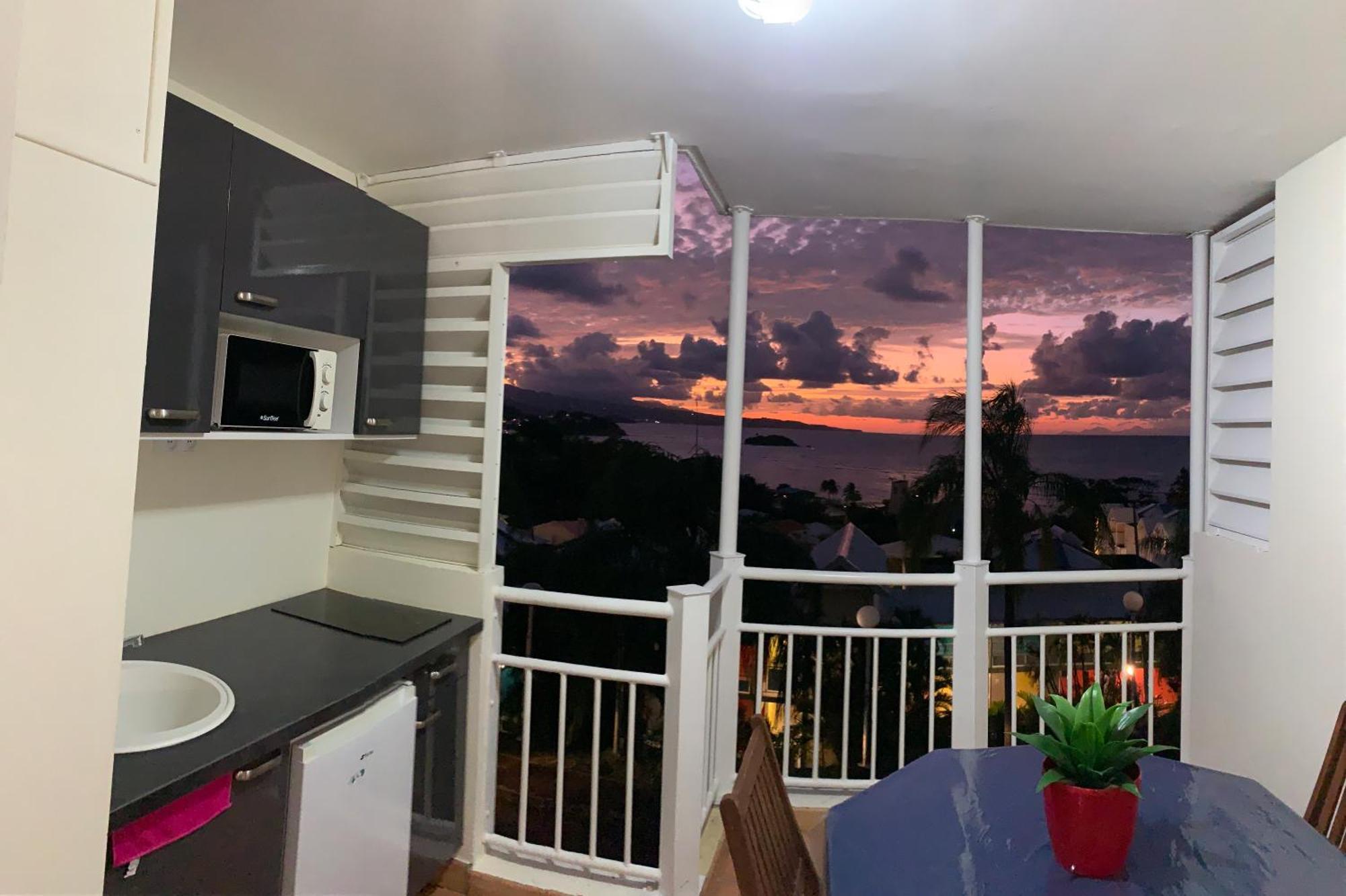 La Fraiche Rose Daire La Trinité Dış mekan fotoğraf
